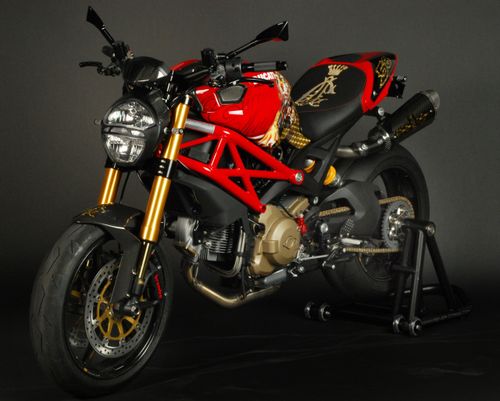 Moto Ducati Monster Audigier Béquille Atelier