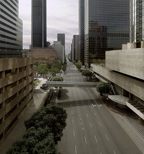 Moto Circulation Empty L.A 4