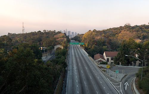Moto Circulation Empty L.A 9