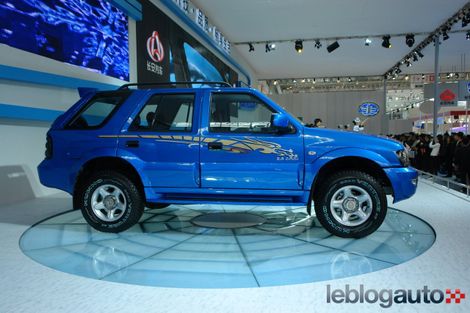 2008_landwindx6crdi_03