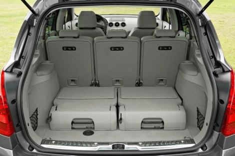 2008_peugeot308sw_16