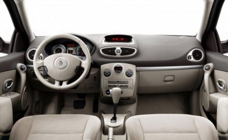 9827_bd_ren2005clioiii