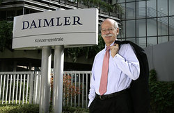 Daimler-Vorstand befÃ¼rwortet Formel-1-Engagement nur knapp!