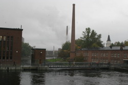l’eau électrique fait barrage