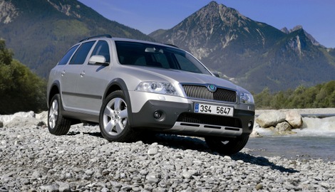Skoda rolls off the 2,000,000th Octavia