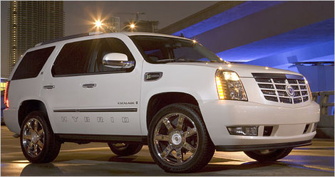 Cadillac considers a hybrid SUV for Europe