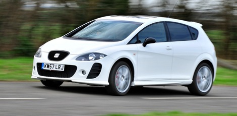 Seat unveils a body kit for the Leon Cupra