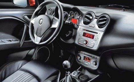 Alfa Romeo Mi.To interior revealed