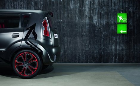 Kia unveils a bit of its Scion-killer