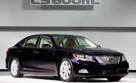 Lexus under-performs in Japan