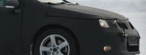 Spyshots: next-generation Toyota Avensis