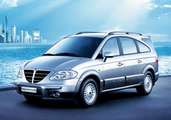 Ssangyong Rodius makes Multipla look commonplace
