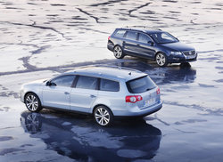 VW unveils Passat Estate