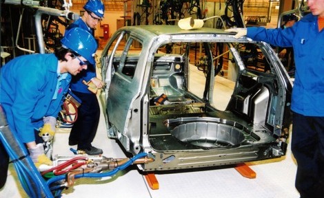 Ford to hire 1,500 workers in Russia