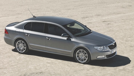 New photos of the Skoda Superb